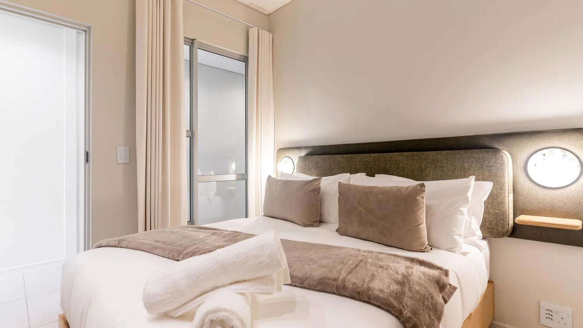 The Rose 201-2Bedroom Apartment With Rooftop Pool Cape Town