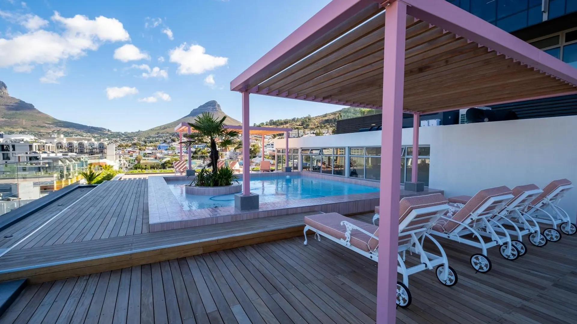 The Rose 201-2Bedroom Apartment With Rooftop Pool Cape Town