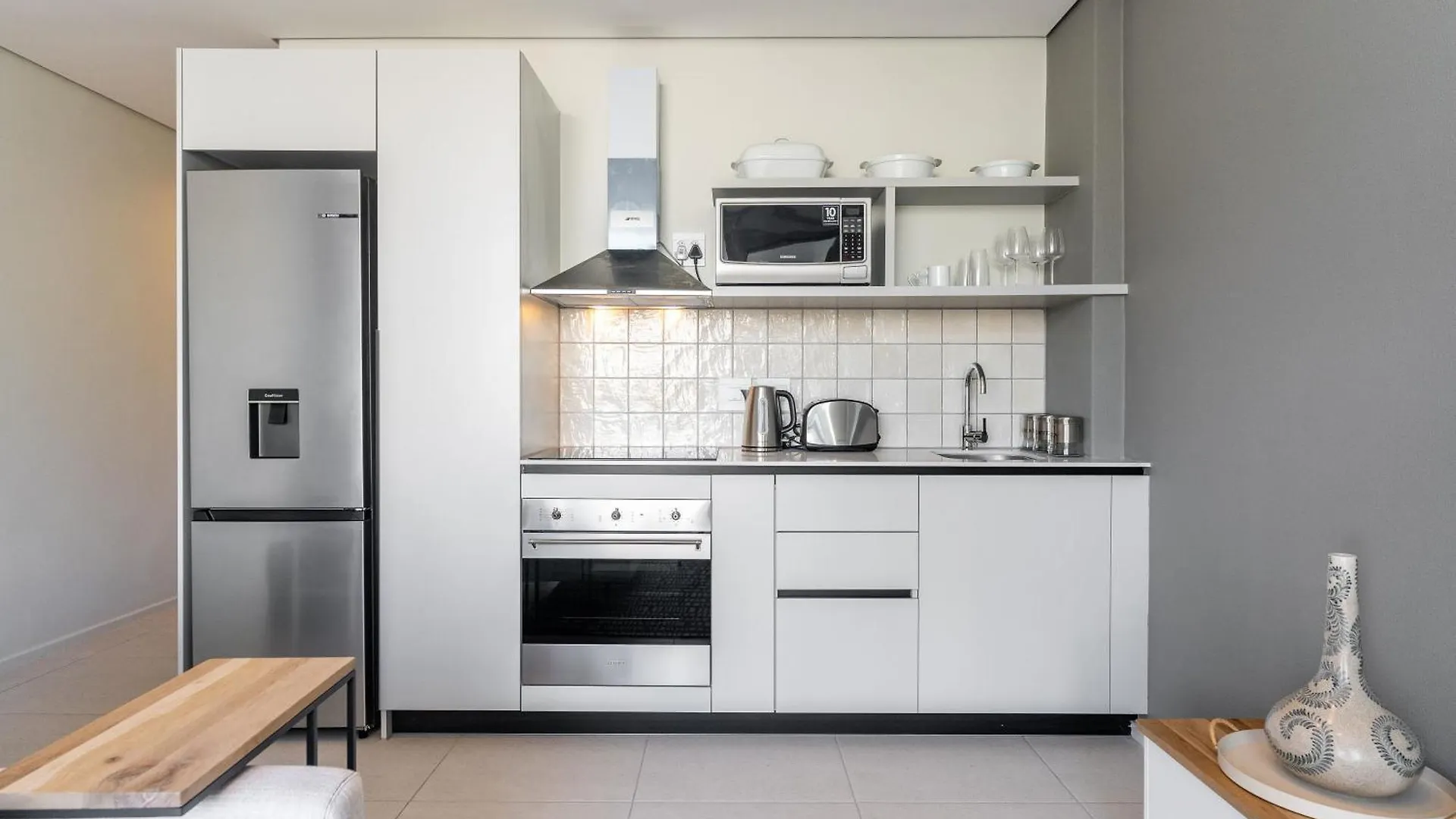 The Rose 201-2Bedroom Apartment With Rooftop Pool Cape Town 0*,  South Africa